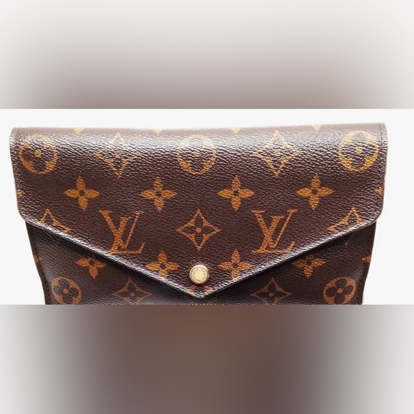 Louis Vuitton Handbags - 3 pc Authentic Louis Vuitton Long Wallet M62235 
Portefeuille Sarah Monogram